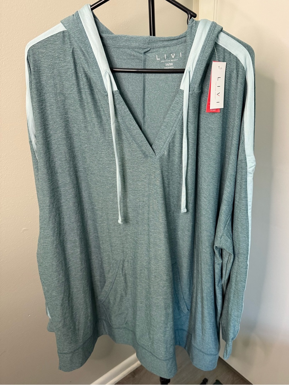 LIVI by Lane Bryant Active Green Hoodie - 4X